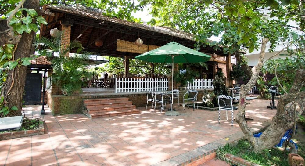 Hoang Yen Hotel 2 Quy Nhon Bagian luar foto