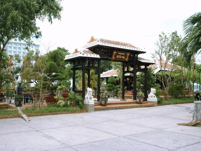 Hoang Yen Hotel 2 Quy Nhon Bagian luar foto